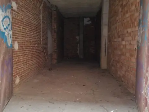 Local comercial en calle Mayor Antigua