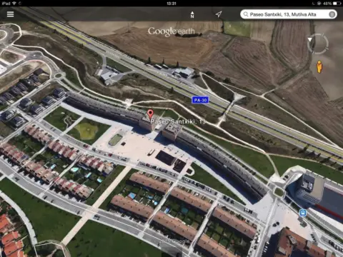 Local comercial en Paseo de Santxiki, 13