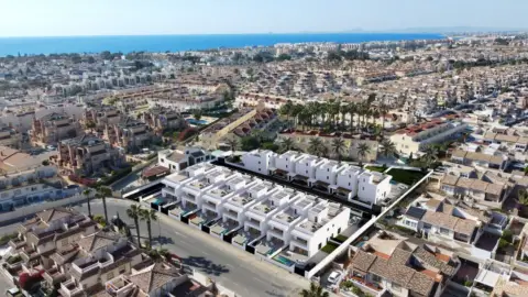 Chalet en Cabo Roig-La Zenia-La Regia
