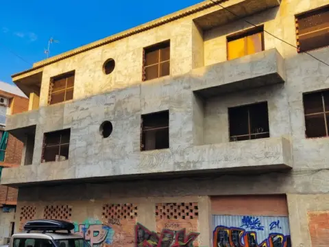 Edificio en calle Patricio Pérez, 76