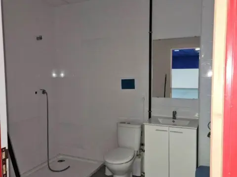 Local comercial en 03640