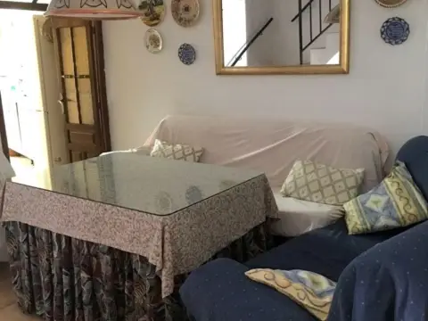 Casa en Arroyomolinos de Leon
