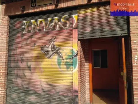 Local comercial en Plaza de Santiago