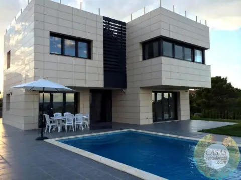 Chalet en calle Carrer Til·Lers