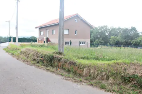 Terreno en calle San Miguel de La Barreda, nº 80