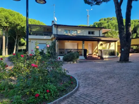 Chalet en calle de La Revilla, nº 24