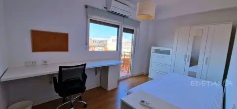 Habitación en Carrer de Santa Bàrbara