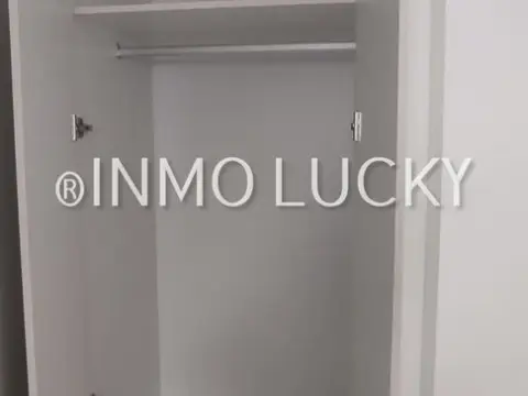 Estudio en Carrer de la Mar