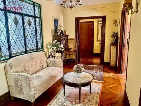 Piso en calle Paulino Mendivil