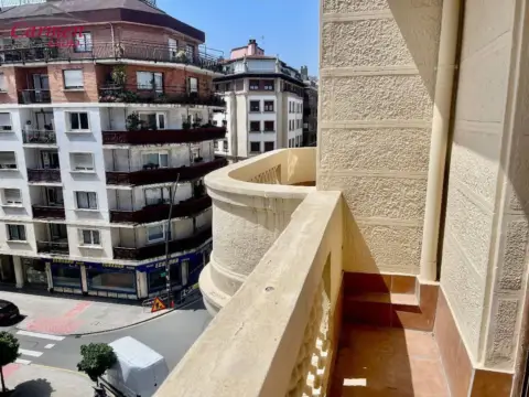 Piso en calle Paulino Mendivil