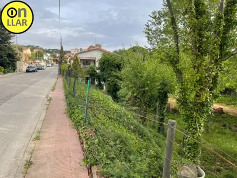 Terreno en Carrer de l'Alzina