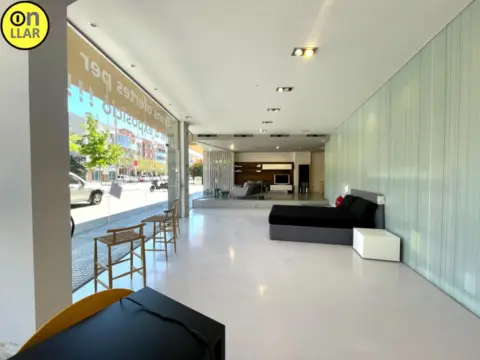 Local comercial en Carretera Nova, 66