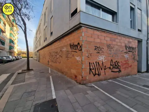Local comercial en Carrer d'Antoni Gaudí