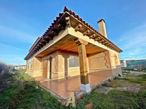 Chalet en calle Rio Tajo, 174