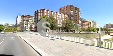 Local comercial en Alameda Principal