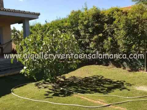 Chalet en Calvarrasa de Arriba