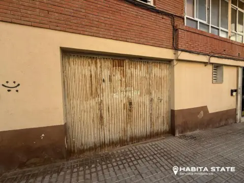 Local comercial en Avenida de la Esmeralda, 25