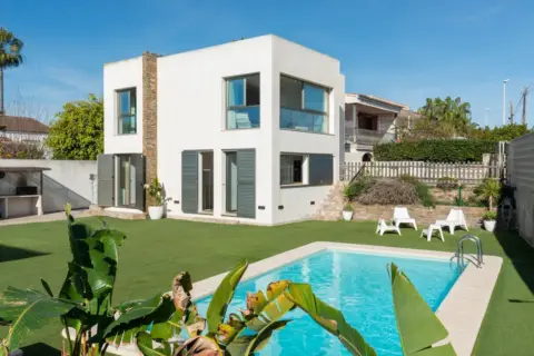 Chalet en Carrer del Garbí, 39