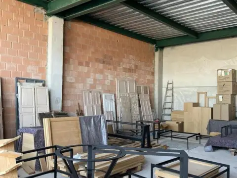 Local comercial en calle de María Neri