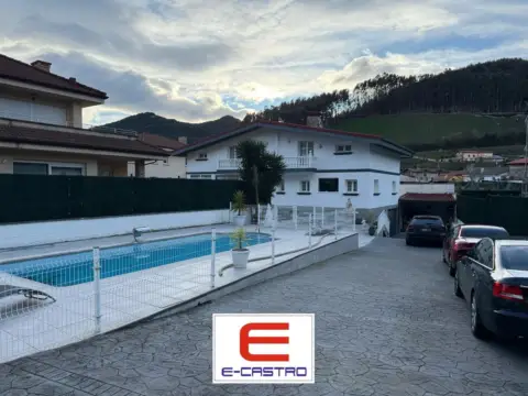 Chalet en Barrio Samano