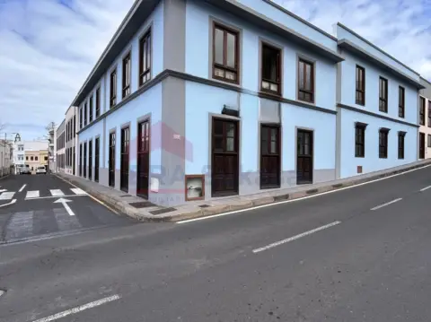 Piso en calle del Puerto