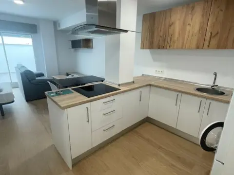 Estudio en calle calle Vicenzo Bellini