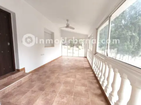 Chalet en Urbanización Terol F