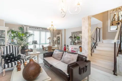 Casa pareada en Mieres