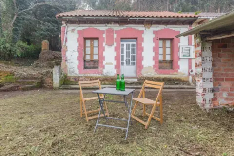 Casa en calle La Vallina, nº 32