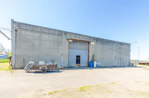 Nave industrial en calle Llano-Piedeloro, nº 19