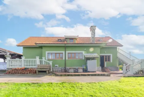 Casa en calle Tras La Iglesia, nº 8