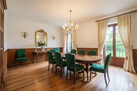 Casa en calle Villafria, nº 11