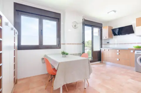 Piso en calle Olmos Los, nº 1