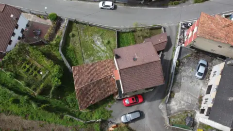 Garaje en calle Moreda de Arriba, nº 12