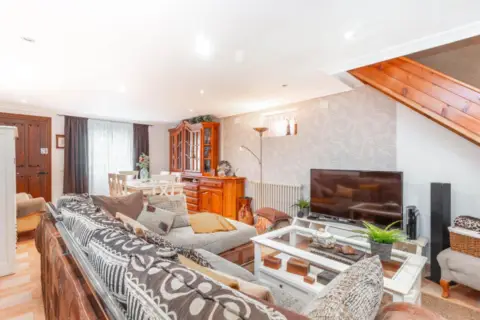 Casa en calle Carabanzo, nº 75