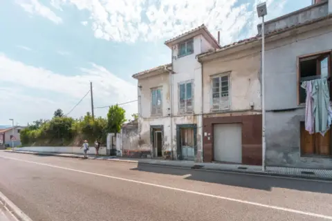 Casa en Carretera de Pravia, 16
