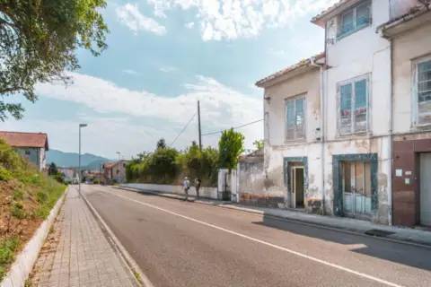 Casa en Carretera de Pravia, 16