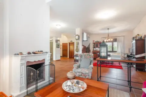 Chalet en calle de Las Regueras, nº 74