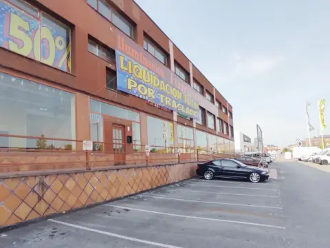 Nave industrial en calle Peñones, nº 101