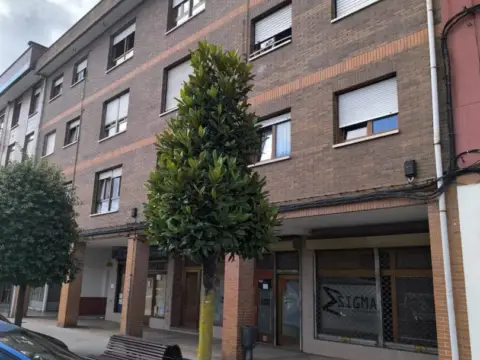 Local comercial en calle del Cruce, 3