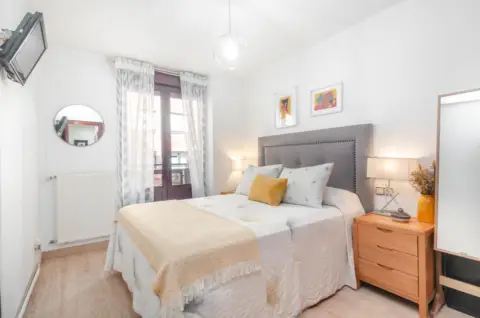 Piso en calle de Bernardo Casielles, 7