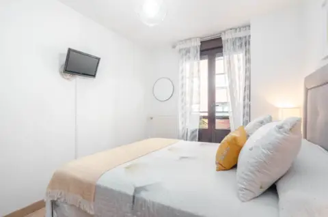 Piso en calle de Bernardo Casielles, 7