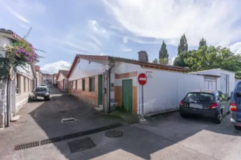 Casa adosada en calle de Jorge Guillén, 89