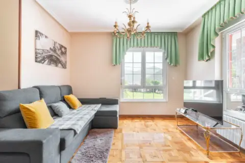 Casa en calle Pelugano-Juego Bola, nº 122