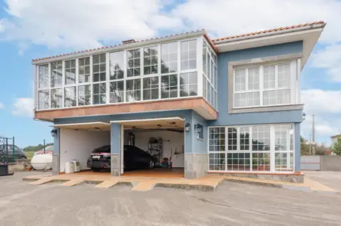 Casa en calle La Ren, nº 2