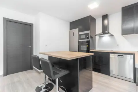 Casa en Avenida de Sama, 64