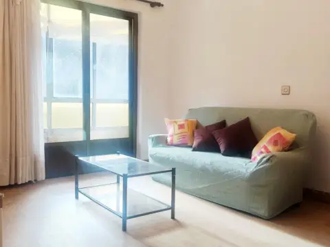 Piso en calle Villa Dominica, nº 4