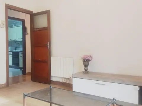 Piso en calle Villa Dominica, nº 4