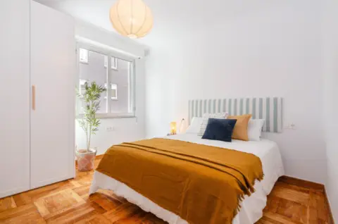 Piso en calle de la Vega, 2