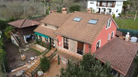 Chalet en calle Pumarada-Llonin, nº 36